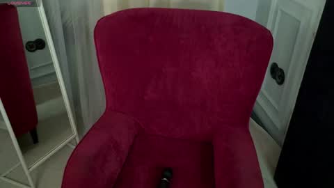 Snapshot of sexxxsirens chatting on May 22, 11:54 pm Hannah Monica Annie Andrea Eva Lina online show from May 22, 11:54 pm