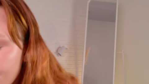 Snapshot of sexxxsirens chatting on June 1, 11:23 am Hannah Monica Annie Andrea Eva Lina online show from June 1, 11:23 am