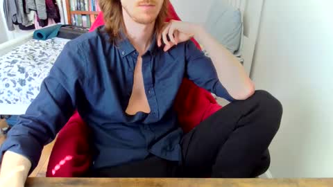 Snapshot of sexxxy_adam chatting on April 23, 12:29 pm Adam online show from April 23, 12:29 pm