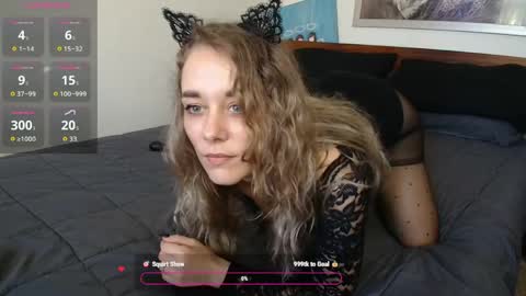 Snapshot of sexxxycrystali chatting on May 21, 11:50 am sexxxycrystali online show from May 21, 11:50 am
