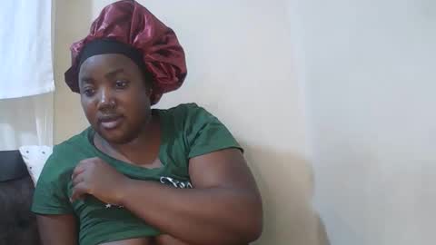 Snapshot of sexxy_bree chatting on September 17, 9:49 pm sexxy_bree online show from September 17, 9:49 pm