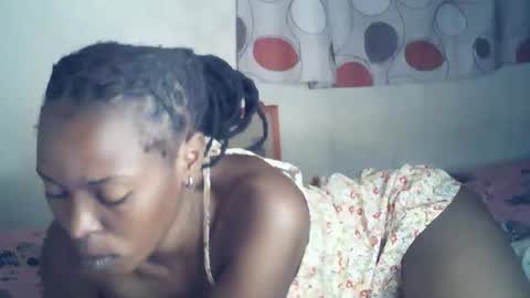 sexxy_curvy23 online show from January 8, 3:09 am