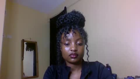 Snapshot of sexxy_daisyy chatting on October 22, 6:35 am sexxy_daisyy online show from October 22, 6:35 am