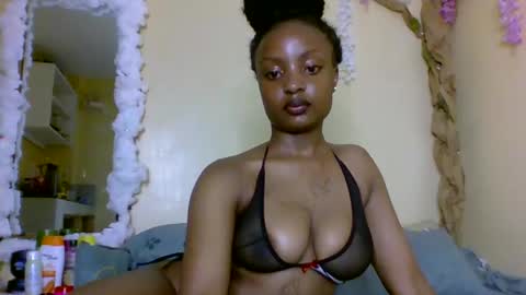 Snapshot of sexxy_daisyy chatting on November 5, 4:56 am sexxy_daisyy online show from November 5, 4:56 am