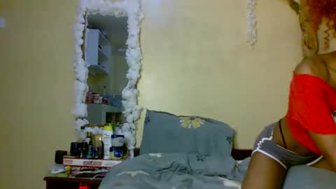 Snapshot of sexxy_daisyy chatting on November 11, 9:09 am sexxy_daisyy online show from November 11, 9:09 am