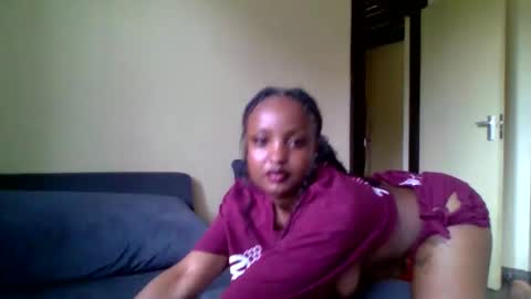 Snapshot of sexxy_daisyy chatting on January 19, 6:28 am sexxy_daisyy online show from January 19, 6:28 am
