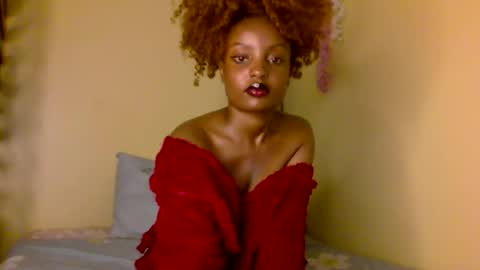 Snapshot of sexxy_daisyy chatting on February 14, 6:10 am sexxy_daisyy online show from February 14, 6:10 am