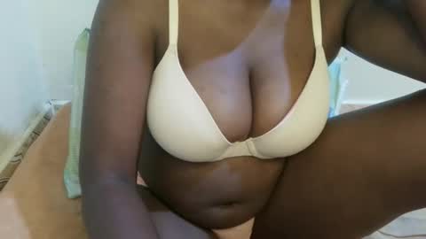 sexxy_maya1 online show from April 24, 6:21 pm