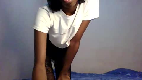 Snapshot of sexxy_natasha19 chatting on May 17, 8:49 pm sexxy_natasha19 online show from May 17, 8:49 pm