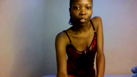 Snapshot of sexxy_natasha19 chatting on May 28, 10:56 am sexxy_natasha19 online show from May 28, 10:56 am