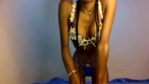 Snapshot of sexxy_natasha19 chatting on June 5, 7:25 am sexxy_natasha19 online show from June 5, 7:25 am