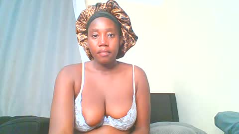 Sweet doll  online show from June 16, 2:03 am