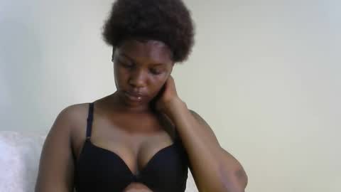 sexxy_zarah online show from December 22, 5:26 am