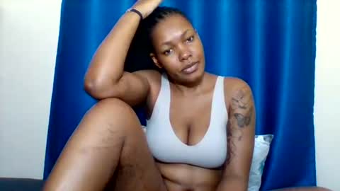 Snapshot of sexxyanandi chatting on June 23, 5:38 am sexxyanandi online show from June 23, 5:38 am