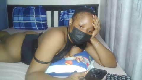 sexxybooty254 online show from April 30, 5:03 am
