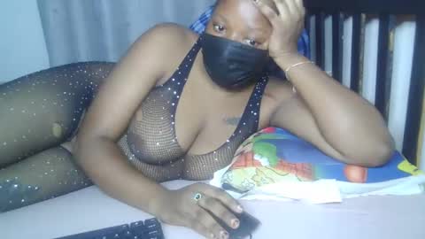 sexxybooty254 online show from May 1, 3:22 am