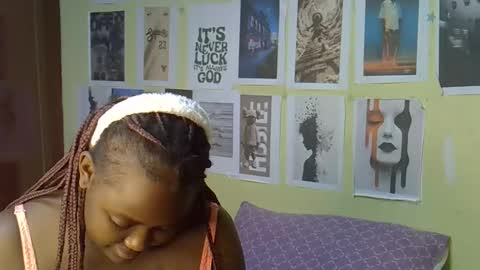 Snapshot of sexxykaree chatting on April 25, 2:25 pm sexxykaree online show from April 25, 2:25 pm
