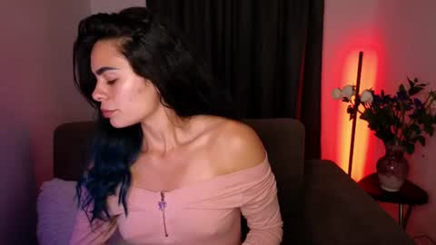Snapshot of sexxylady__ chatting on June 15, 11:40 pm Angie online show from June 15, 11:40 pm