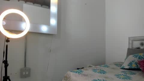 sexxylatincouple1 online show from November 23, 10:15 am