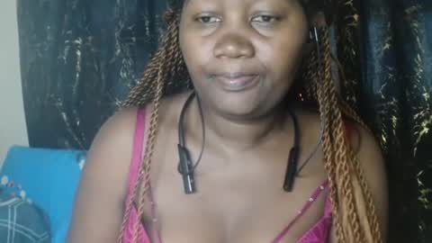 Snapshot of sexxypritty chatting on July 18, 7:12 am sexxypritty online show from July 18, 7:12 am
