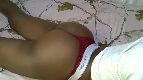 Snapshot of sexxyvee224 chatting on October 7, 12:19 am sexxyvee224 online show from October 7, 12:19 am