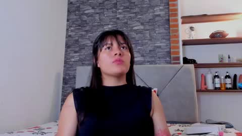 Snapshot of sexxyy_couple_ chatting on May 13, 8:16 pm Sexxy-Couple online show from May 13, 8:16 pm