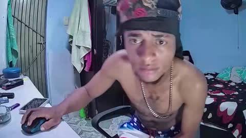 Snapshot of sexy_0boy chatting on March 18, 10:35 pm Sebastian online show from March 18, 10:35 pm