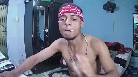Snapshot of sexy_0boy chatting on April 6, 9:38 pm Sebastian online show from April 6, 9:38 pm