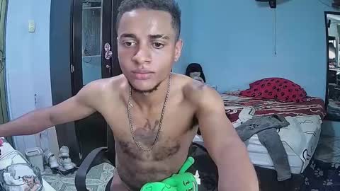 Snapshot of sexy_0boy chatting on April 10, 9:41 pm Sebastian online show from April 10, 9:41 pm
