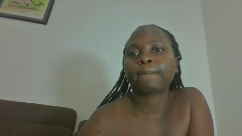 Snapshot of sexy_africangirl chatting on November 12, 2:12 am Sexy Africangirl online show from November 12, 2:12 am