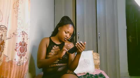 Ariana online show from November 24, 7:35 pm