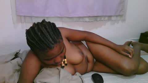 Snapshot of sexy_banice chatting on July 26, 7:21 pm sexy_banice online show from July 26, 7:21 pm