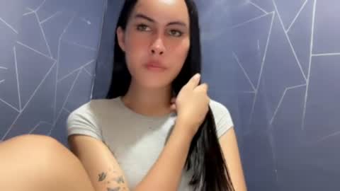Snapshot of sexy_betany chatting on August 9, 6:29 am TANY online show from August 9, 6:29 am