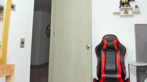 Snapshot of sexy_blackman chatting on January 16, 1:25 pm sexy blackman online show from January 16, 1:25 pm