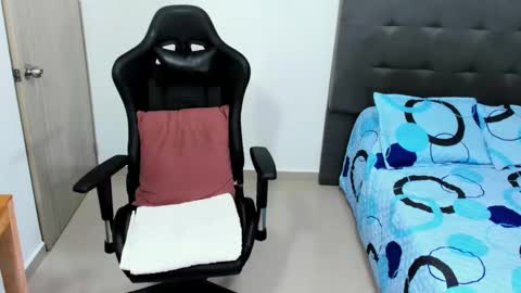 Snapshot of sexy_blackman chatting on March 6, 6:16 pm sexy blackman online show from March 6, 6:16 pm