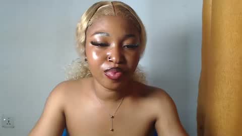 sexy_bluey247 online show from July 3, 4:02 pm