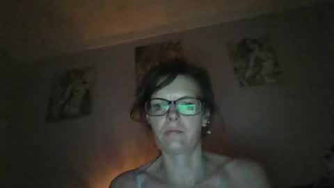 sexy_brunette8826 online show from May 1, 9:14 am