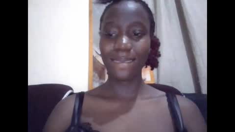 Snapshot of sexy_butty01 chatting on December 5, 6:59 pm sexy_butty01 online show from December 5, 6:59 pm