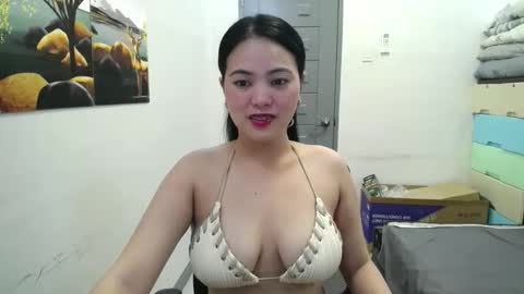 sexy_candy69x online show from December 14, 12:10 pm
