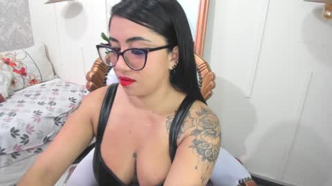  C R I S T A L  online show from December 9, 11:13 pm