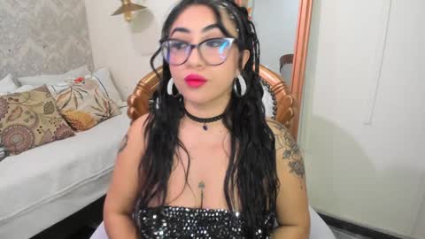  C R I S T A L  online show from January 6, 3:31 am