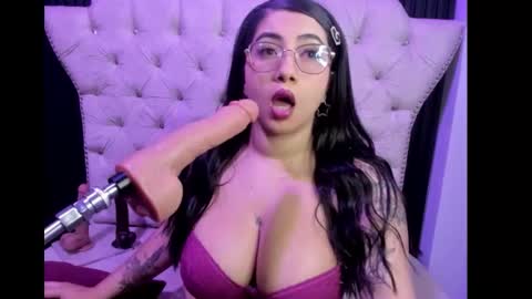  C R I S T A L  online show from February 27, 9:48 pm