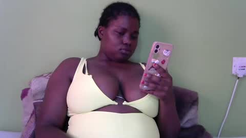 Snapshot of sexy_divana chatting on December 20, 3:10 pm sexy_divana online show from December 20, 3:10 pm