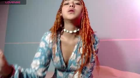 Snapshot of sexy_foxx_ chatting on March 22, 4:10 pm Antonella online show from March 22, 4:10 pm