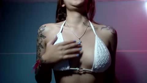 Snapshot of sexy_foxx_ chatting on June 12, 7:46 pm Antonella online show from June 12, 7:46 pm