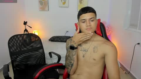 sexy_girl__777 online show from April 22, 10:22 pm