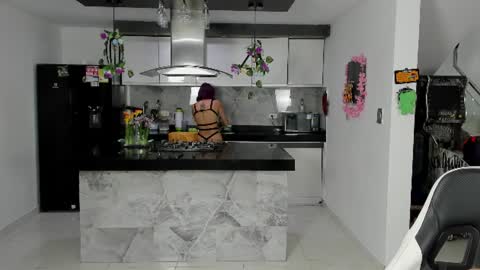 Snapshot of sexy_hot_friends_ chatting on June 11, 5:27 am WENDY MAX AND VICKY online show from June 11, 5:27 am