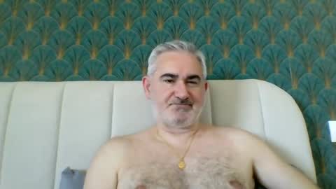 Snapshot of sexy_italiandaddy chatting on July 3, 12:33 pm Antonio online show from July 3, 12:33 pm