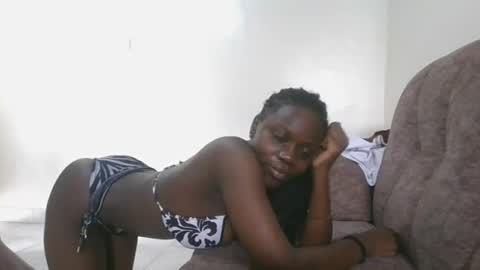 Snapshot of sexy_ivana21 chatting on June 19, 7:45 am sexy_ivana21 online show from June 19, 7:45 am