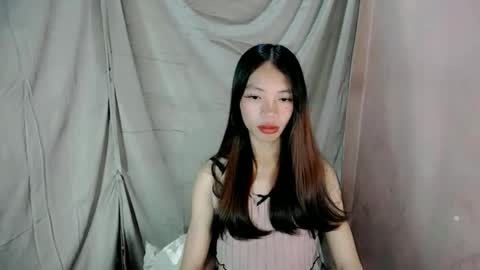 Snapshot of sexy_jeann chatting on December 3, 10:52 pm Shane online show from December 3, 10:52 pm